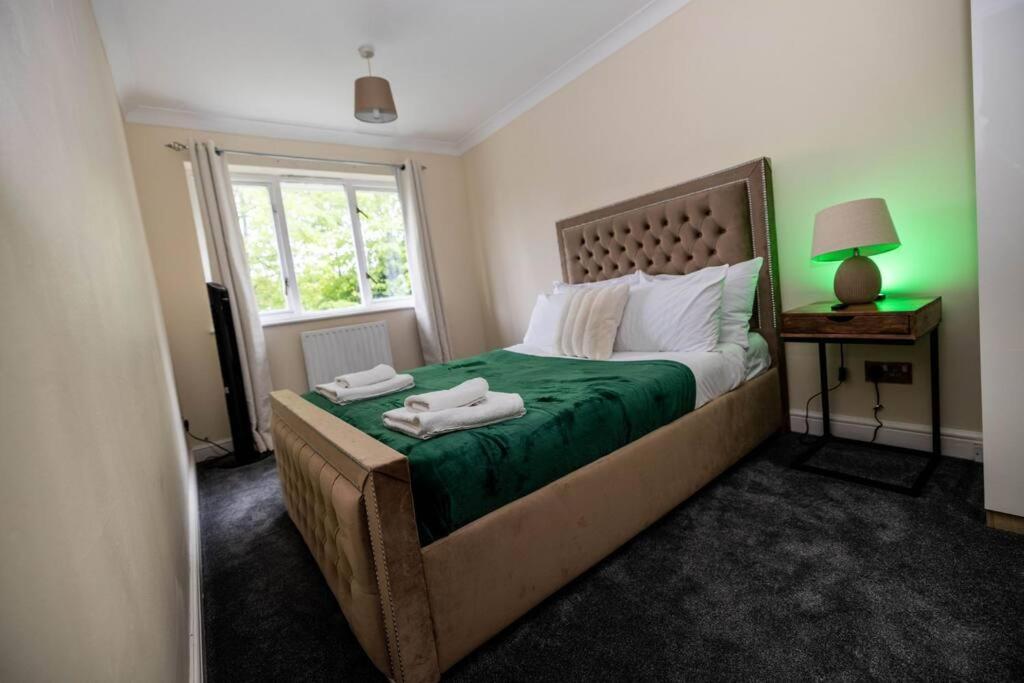 3 Bedrooms House-Sofabed-Parking-Bbqstove-Garden London Eksteriør billede